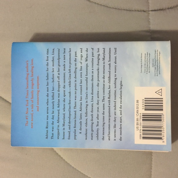 Legacy by Nora Roberts in Paperback - Picture 2 of 2